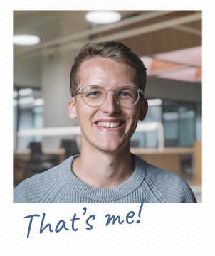 A polaroid with a portrait of a very handsome fullstack developer